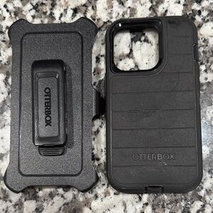 OtterBox Rugged Black Phone Case with Clip